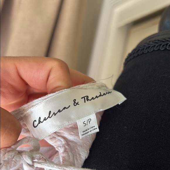 Cream Ruffled Flutter Sleeve Blouse - Picture 3 of 4